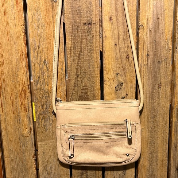 Tignanello Handbags - Tignanello Cream Leather Shoulder Bag